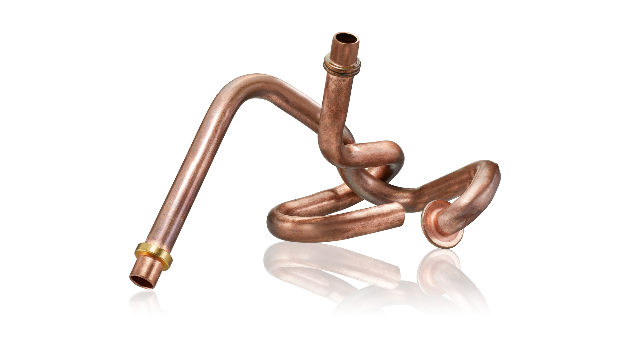Komplex gebogenes Kupferrohr für HVAC-Systeme gefertigt mit CNC-Rohrbiegetechnologie von transfluid.